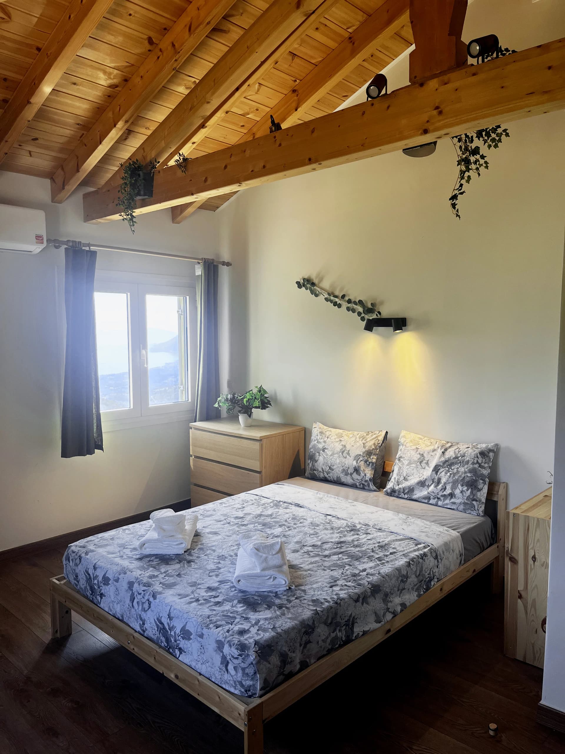 Villa Buena Vista, a stone villa in Platanos, Samos